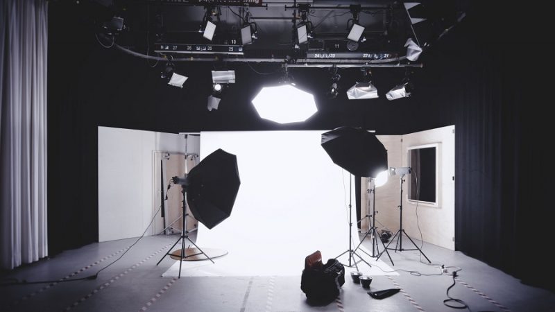 How To Select The Right Photography Studio?